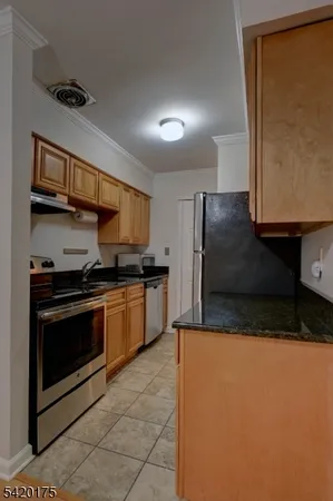 $1,950 | 2350 State Route 10, Unit B3, Morris Plains, NJ 07950