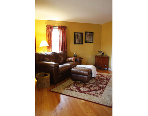 60 Ireta Road Shrewsbury, MA 01545 - Photo 12 of 28 Gallery Image 12