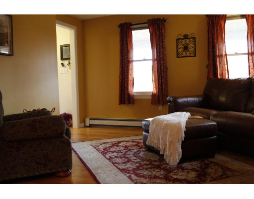 60 Ireta Road Shrewsbury, MA 01545 - Photo 14 of 28 Gallery Image 14
