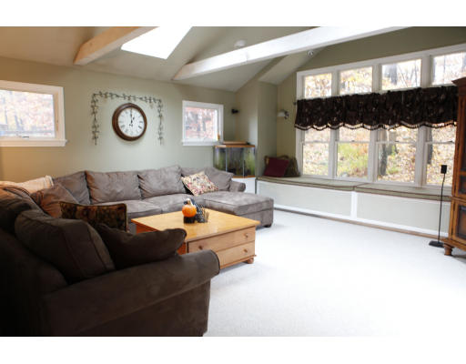 60 Ireta Road Shrewsbury, MA 01545 - Photo 19 of 28 Gallery Image 19