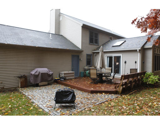 60 Ireta Road Shrewsbury, MA 01545 - Photo 3 of 28 Gallery Image 3
