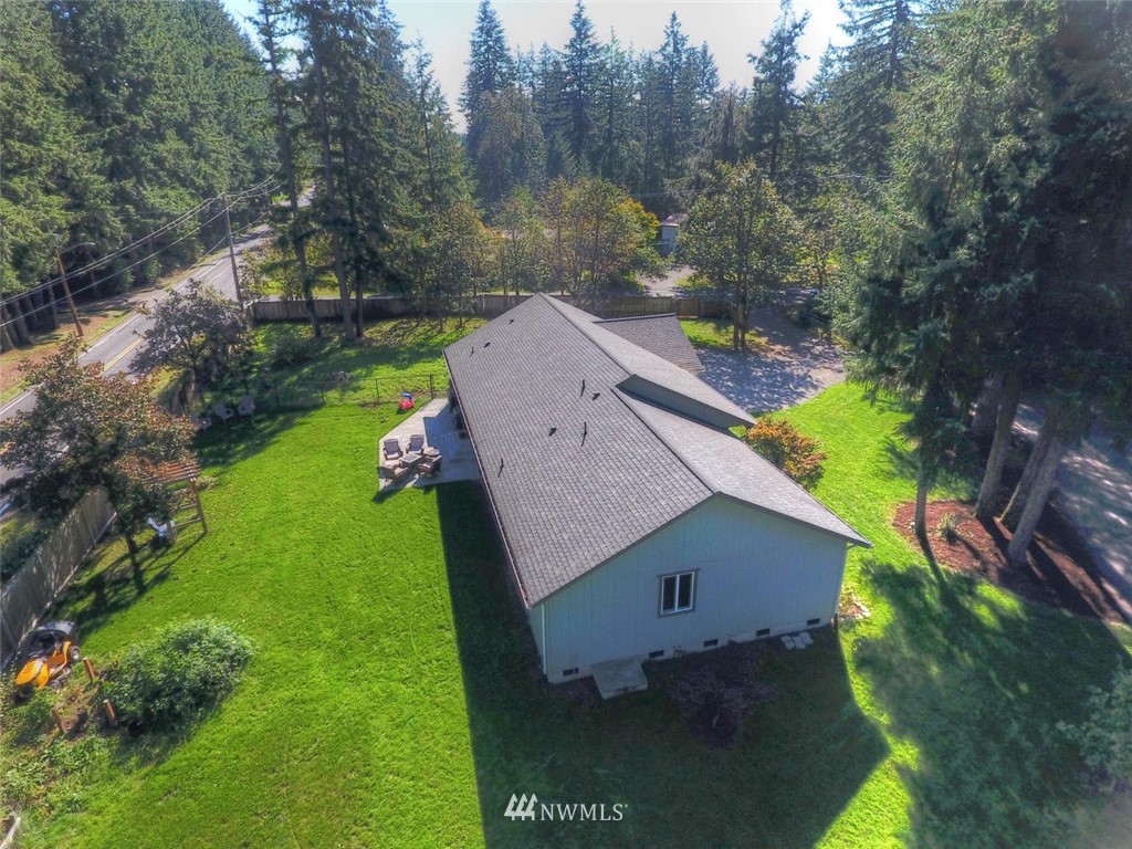 8104 173rd Avenue Southwest Rochester, WA 98579 - Photo 12 of 28