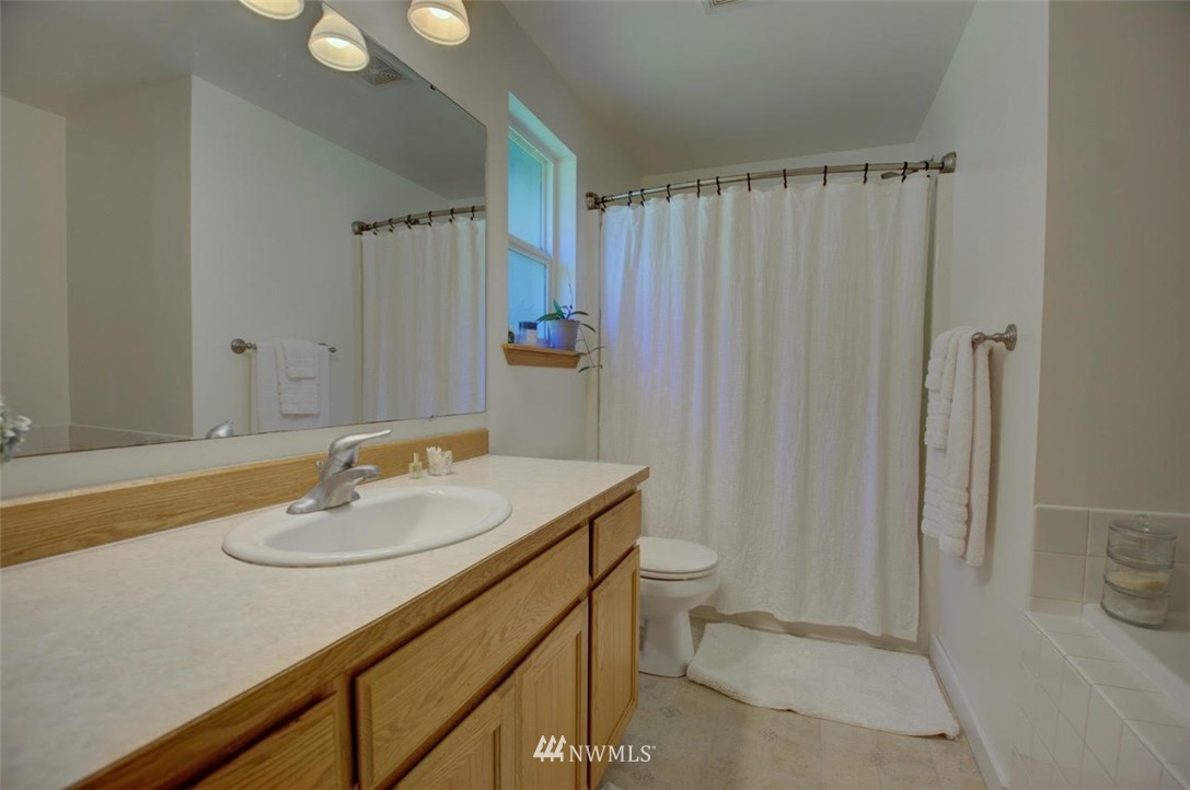 8104 173rd Avenue Southwest Rochester, WA 98579 - Photo 19 of 28
