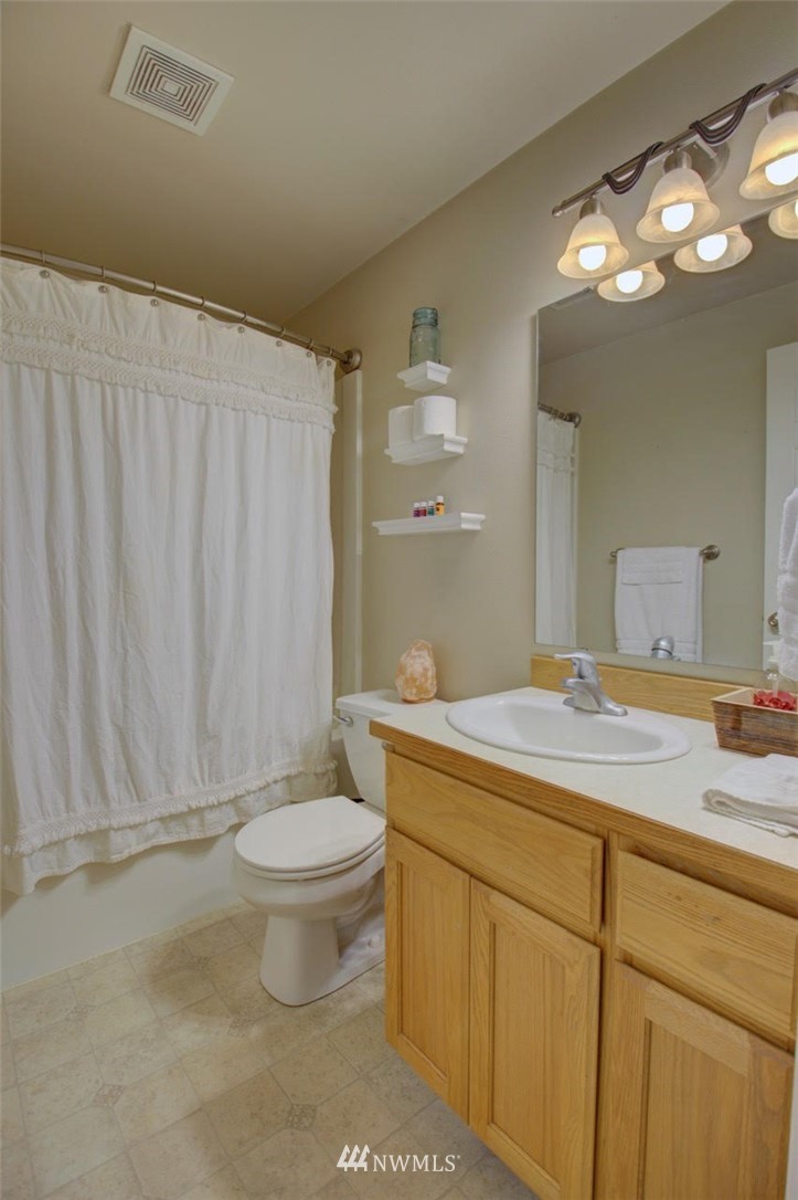 8104 173rd Avenue Southwest Rochester, WA 98579 - Photo 21 of 28