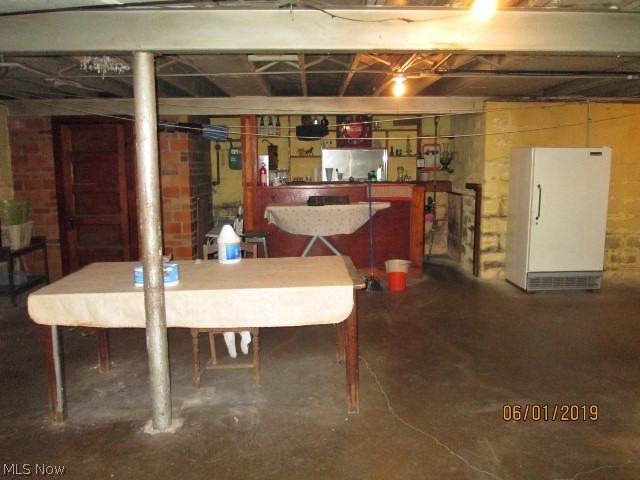 978 Elbon Road Cleveland, OH 44121 - Photo 18 of 26