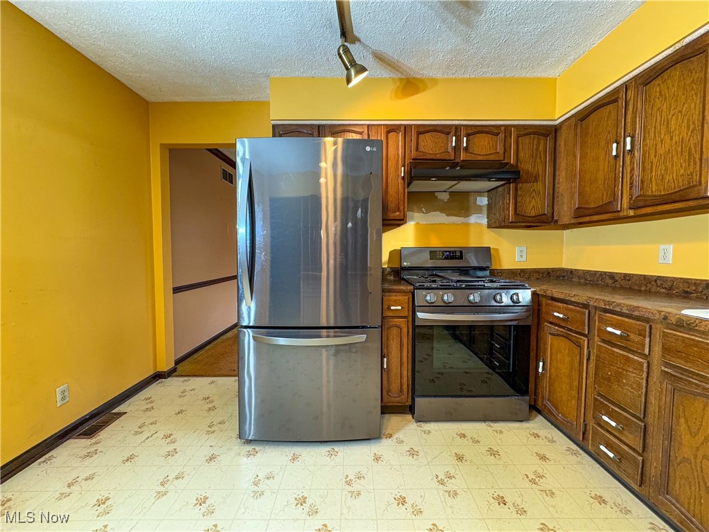 5285 Shields Road Canfield, OH 44406 - Photo 12 of 36 Gallery Image 12