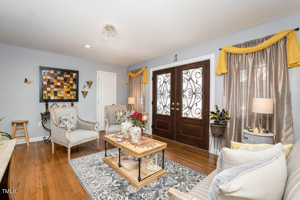810 Grovemont Road Raleigh, NC 27603 - Photo 5 of 23 006_ndp3-edit