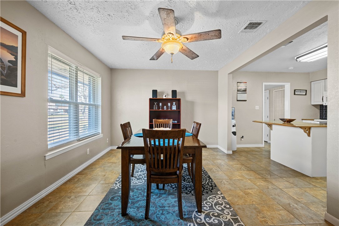 464 Sunset Ingleside, TX 78362 - Photo 11 of 38