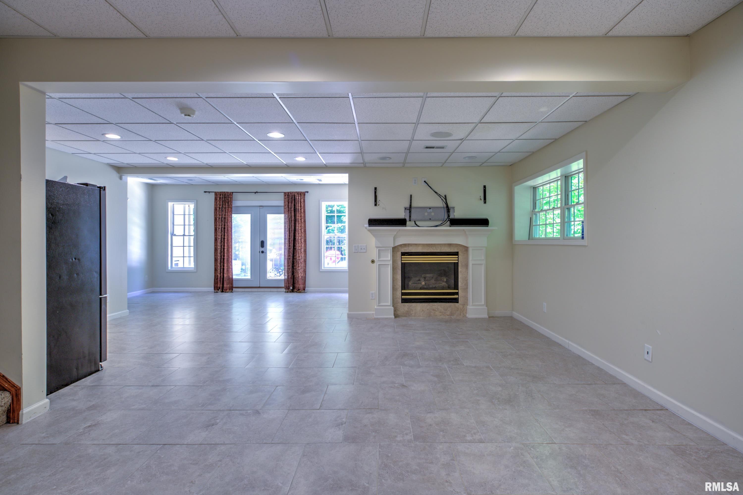 2929 Windpointe Drive Peoria, IL 61614 - Photo 65 of 100