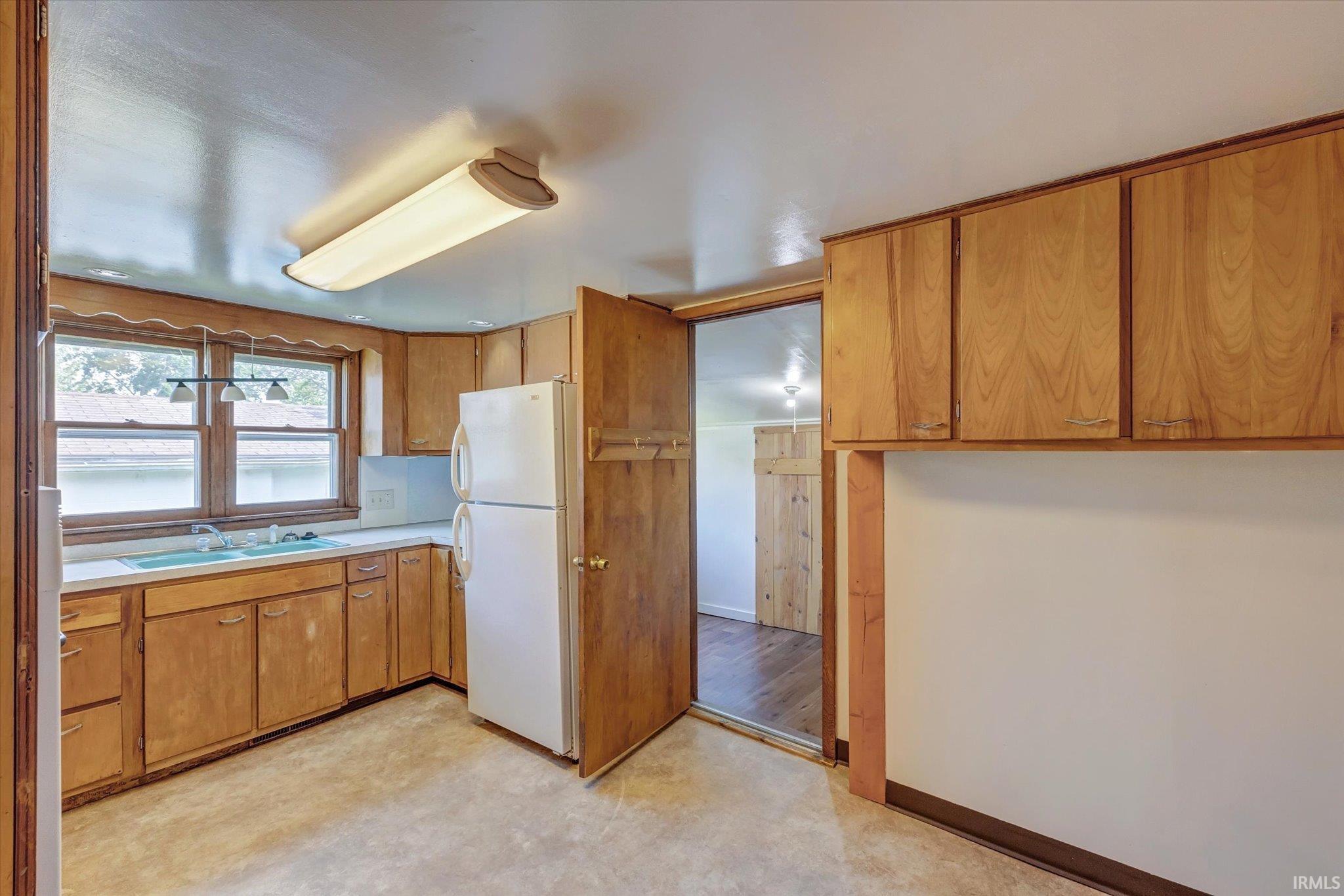 229 South Maple Street Bloomington, IN 47404 - Photo 15 of 35