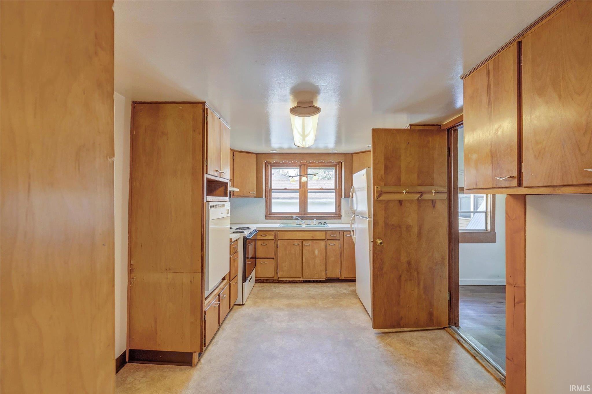 229 South Maple Street Bloomington, IN 47404 - Photo 16 of 35