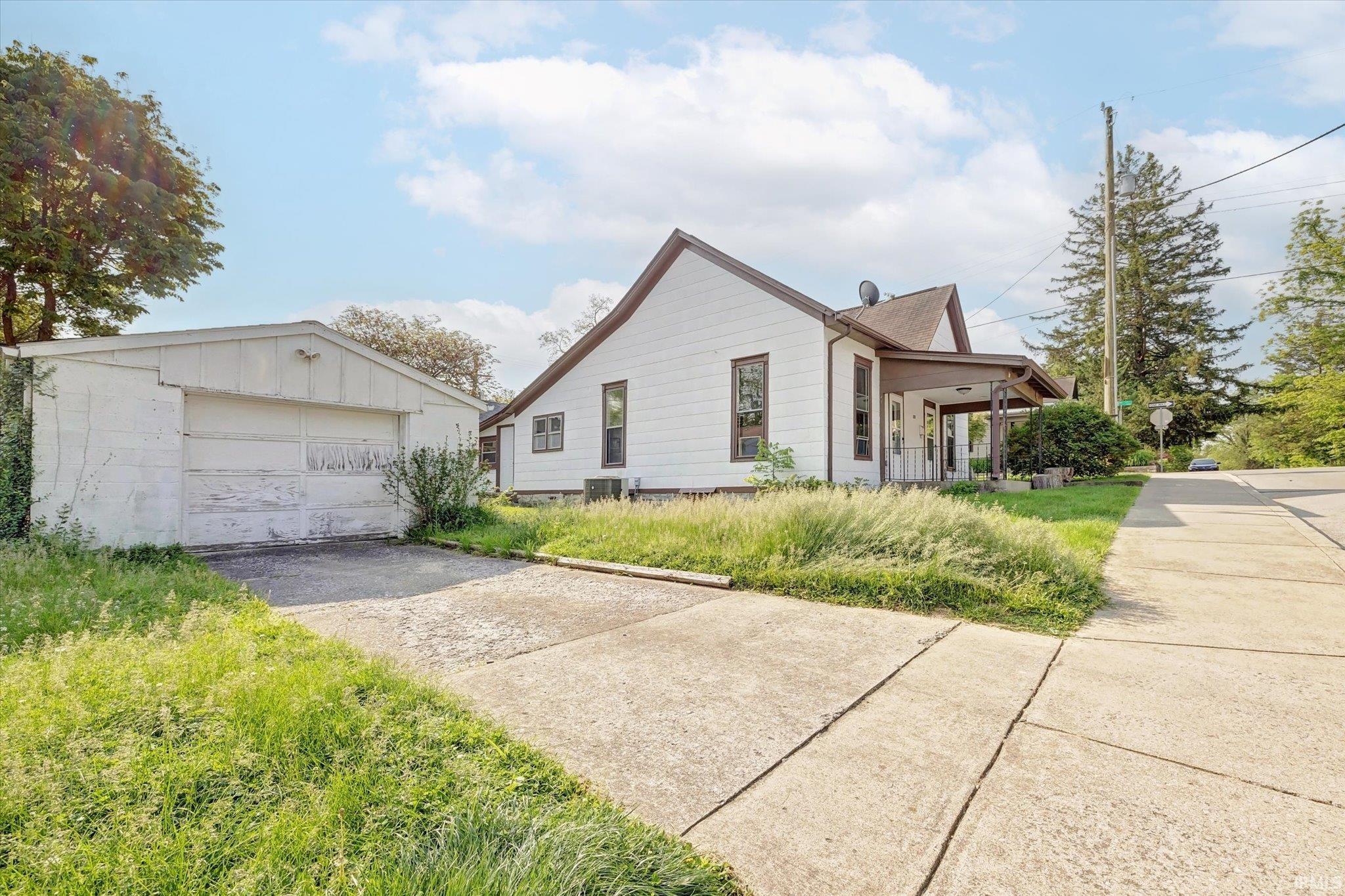 229 South Maple Street Bloomington, IN 47404 - Photo 2 of 35