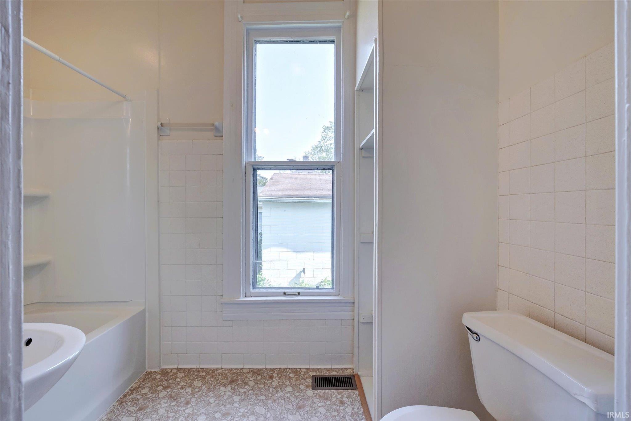 229 South Maple Street Bloomington, IN 47404 - Photo 31 of 35