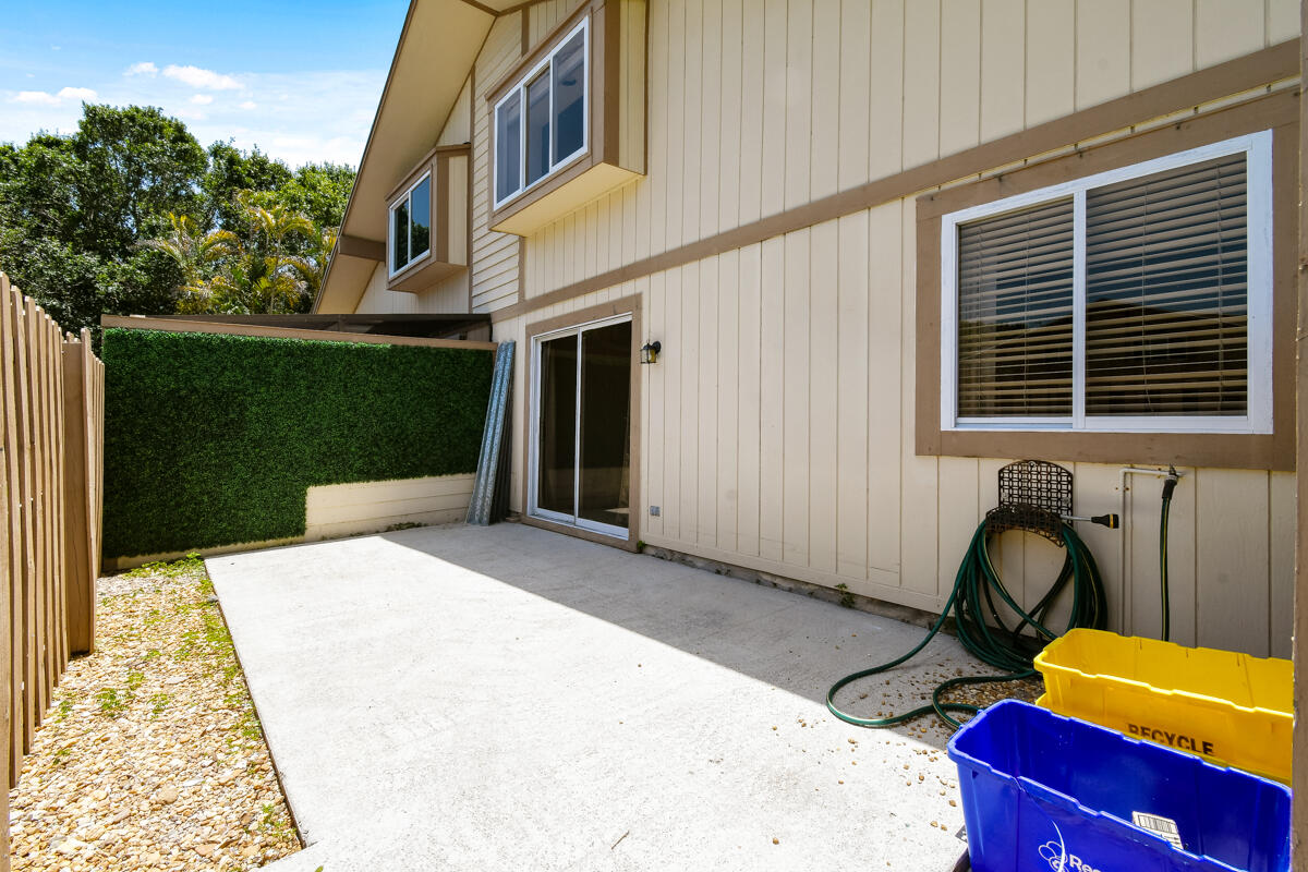 324 Maplecrest Circle Jupiter, FL 33458 - Photo 5 of 29 DSC_4112