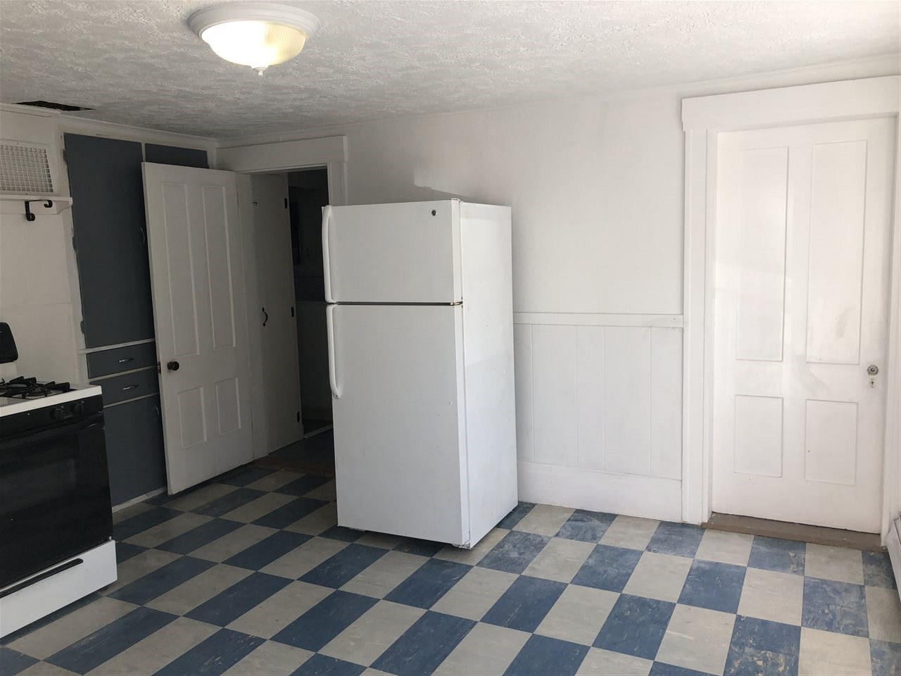 18 North Spring Street Concord, NH 03301 - Photo 3 of 13