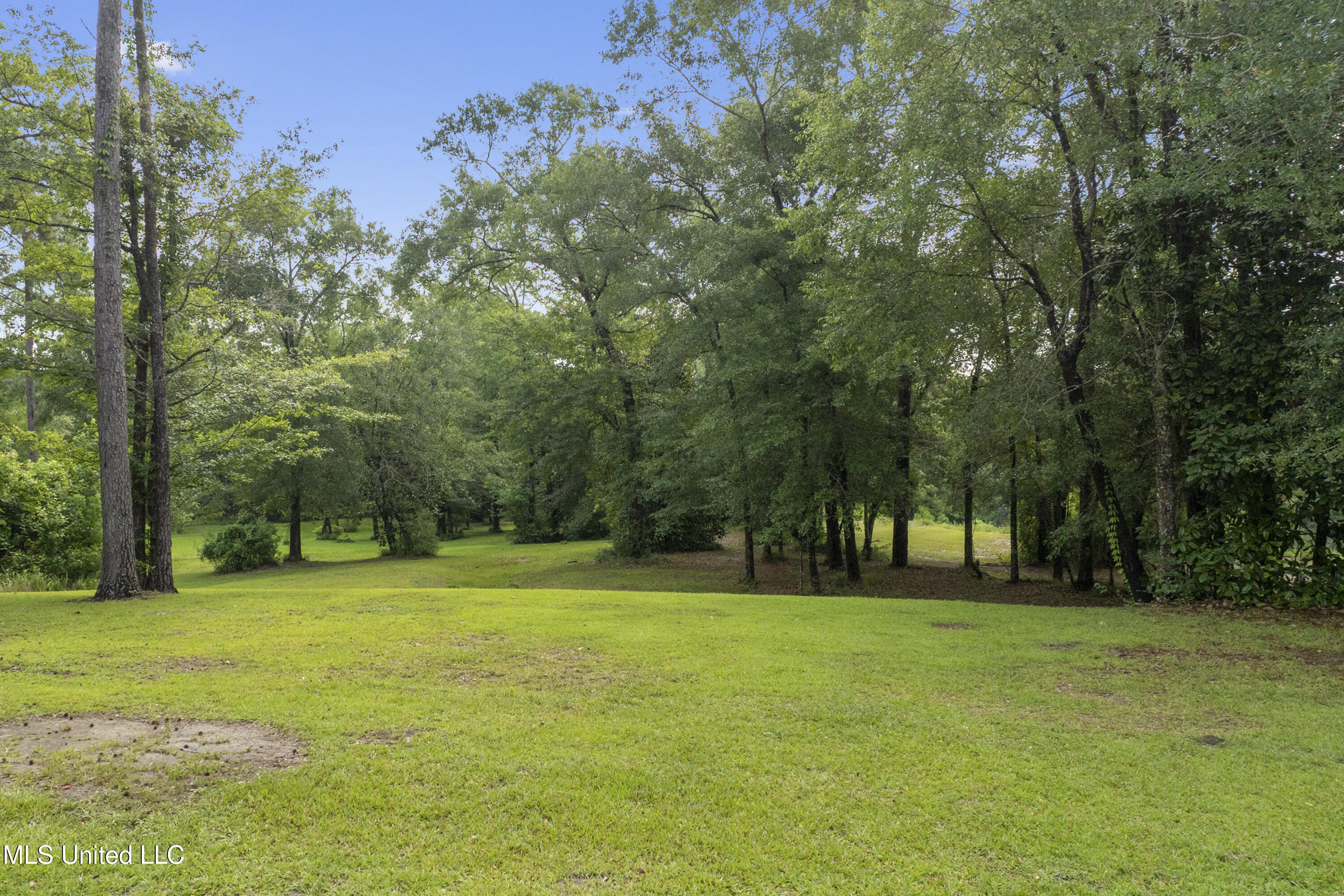 3554 Rivers Point Road D'Iberville, MS 39540 - Photo 35 of 46 043