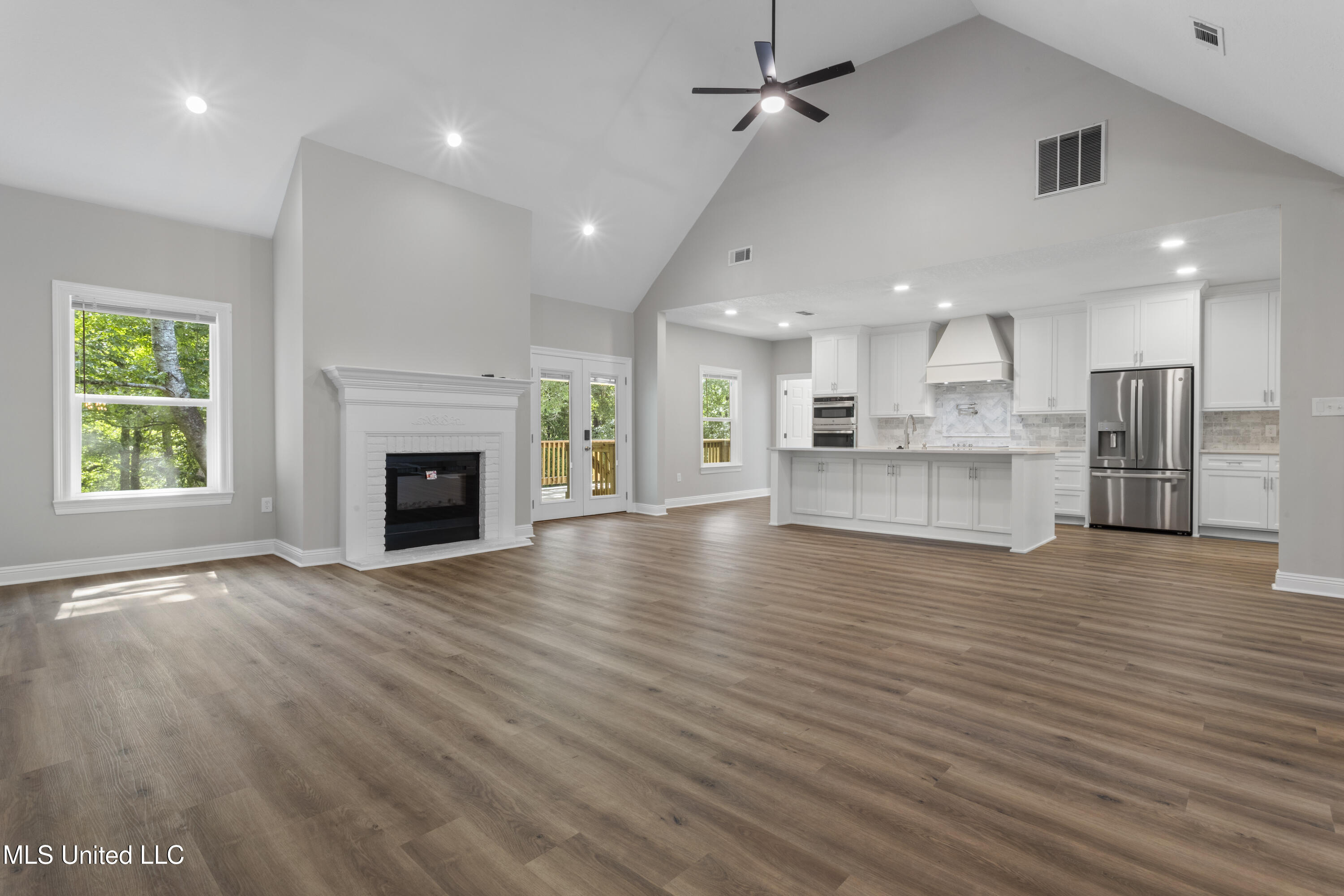 3554 Rivers Point Road D'Iberville, MS 39540 - Photo 10 of 46 013