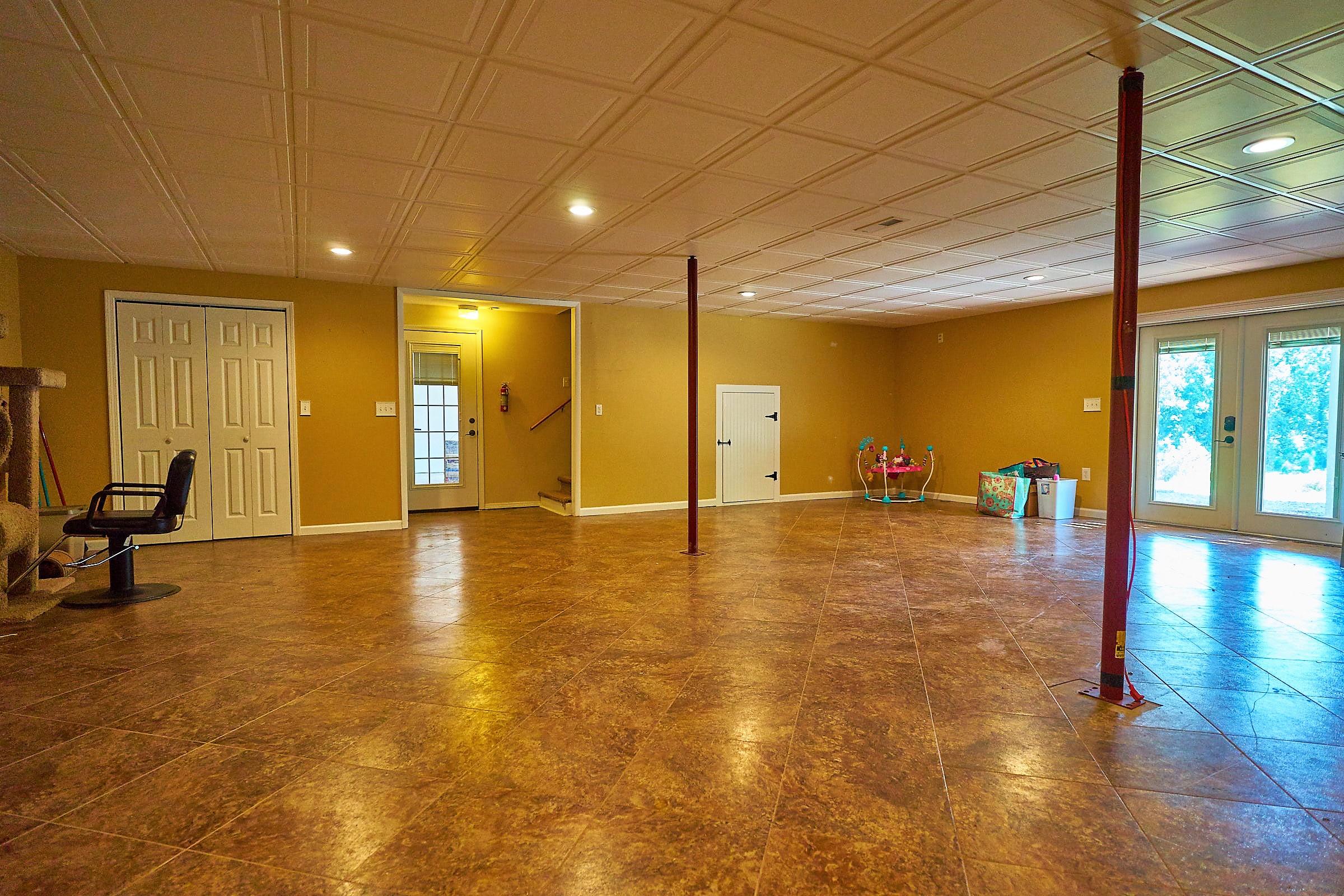 3857 Light Pink Road Louisville, TN 37777 - Photo 28 of 35 3857 Basement 1