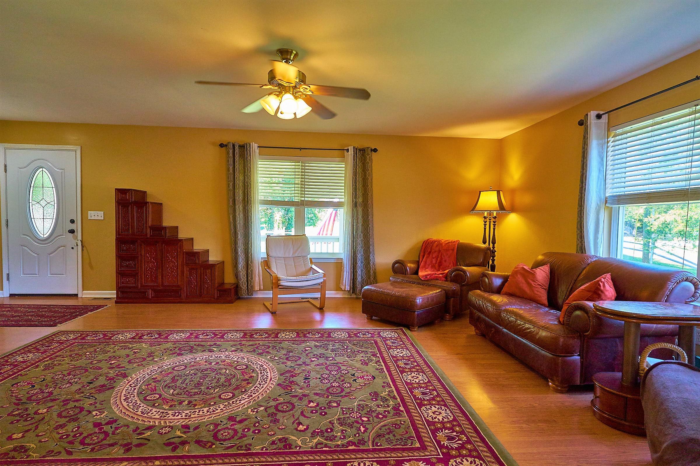 3857 Light Pink Road Louisville, TN 37777 - Photo 9 of 35 Spacious Living Area