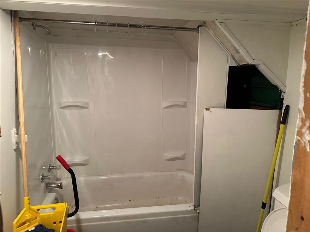 164 Villa Street Rochester, NY 14606 - Photo 10 of 13