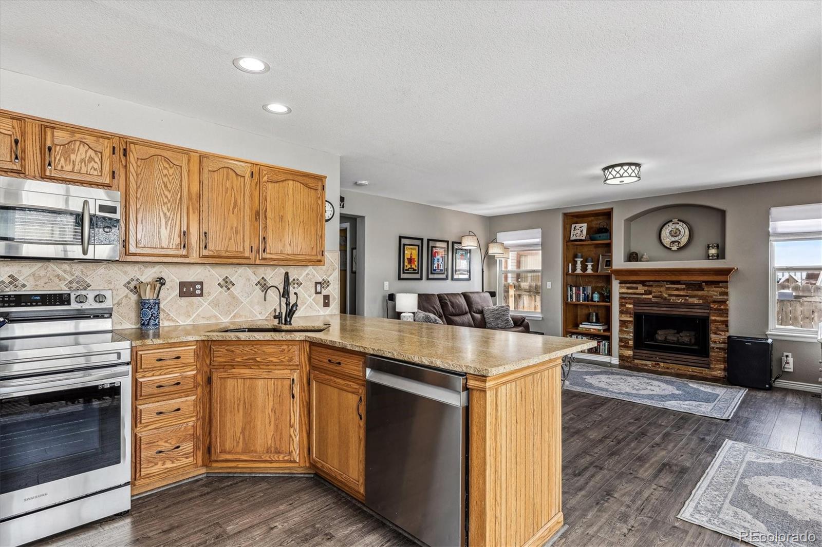 8275 South Reed Street Littleton, CO 80128 - Photo 11 of 38 Gallery Image 11