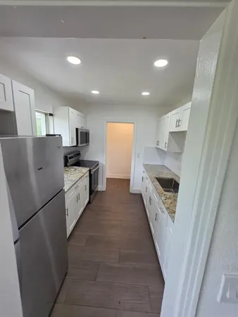 $2,550 | 1614 North Washington Avenue, Clearwater, FL 33755