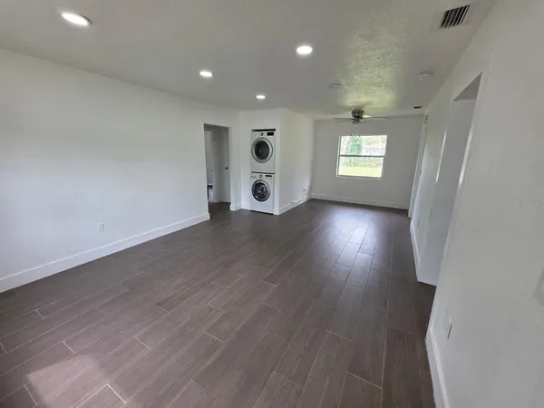 $2,550 | 1614 North Washington Avenue, Clearwater, FL 33755