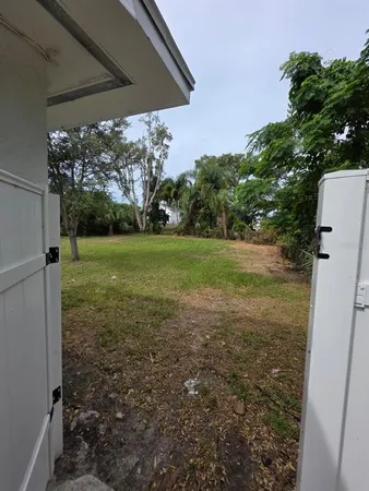 $2,550 | 1614 North Washington Avenue, Clearwater, FL 33755