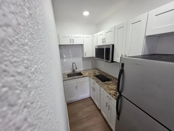 $2,550 | 1614 North Washington Avenue, Clearwater, FL 33755