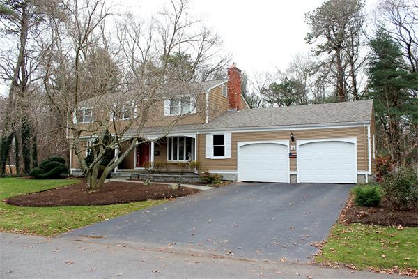 18 Heritage Road Barrington, RI 02806 - Photo 2 of 30 Gallery Image 2