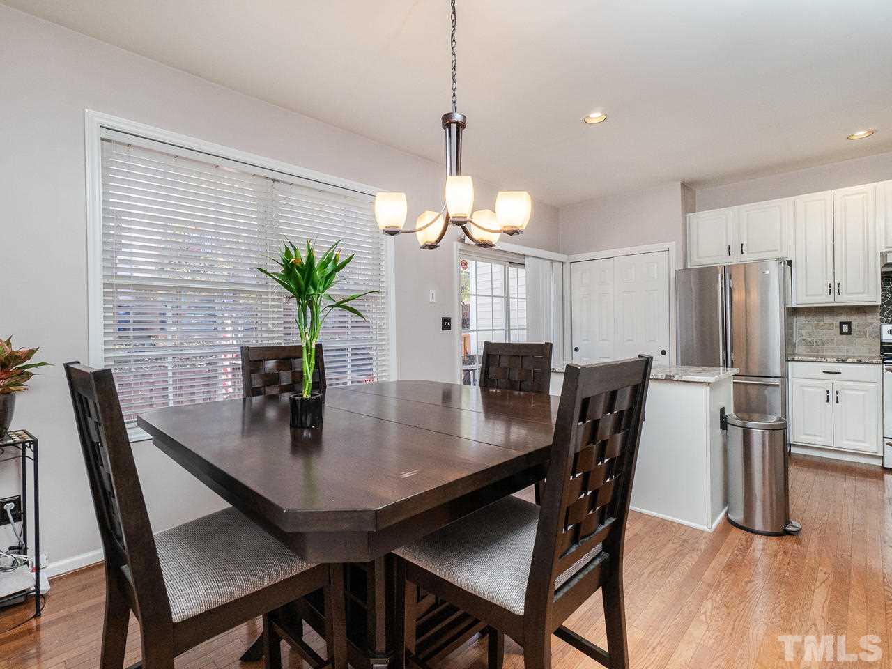 5560 Vista View Court Raleigh, NC 27612 - Photo 12 of 29 Gallery Image 12