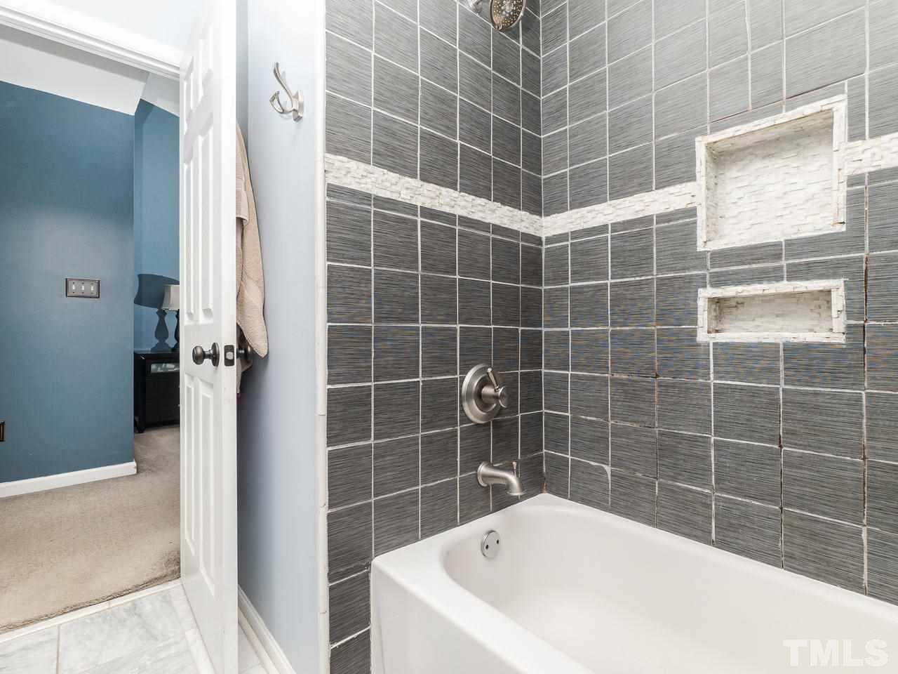 5560 Vista View Court Raleigh, NC 27612 - Photo 24 of 29 Gallery Image 24