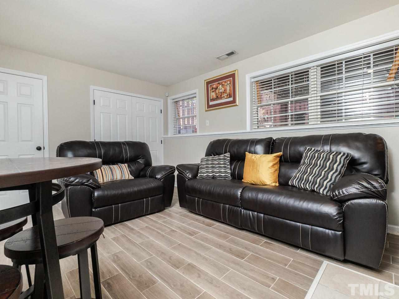 5560 Vista View Court Raleigh, NC 27612 - Photo 6 of 29 Gallery Image 6