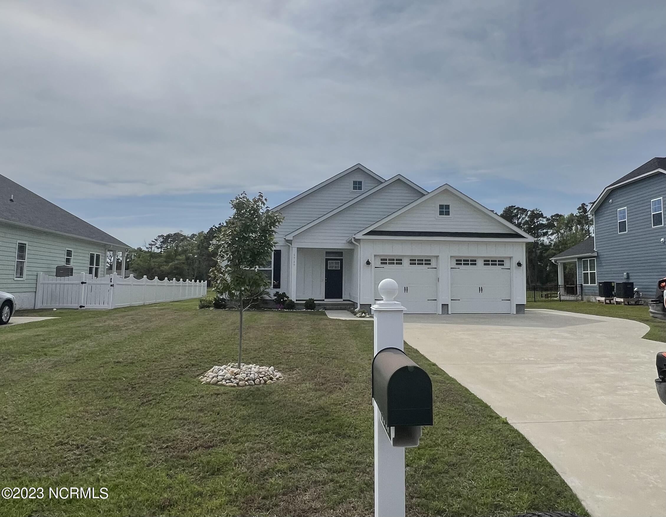 1717 Olde Farm Road Morehead City, NC 28557 - Photo 1 of 1 IMG_1785
