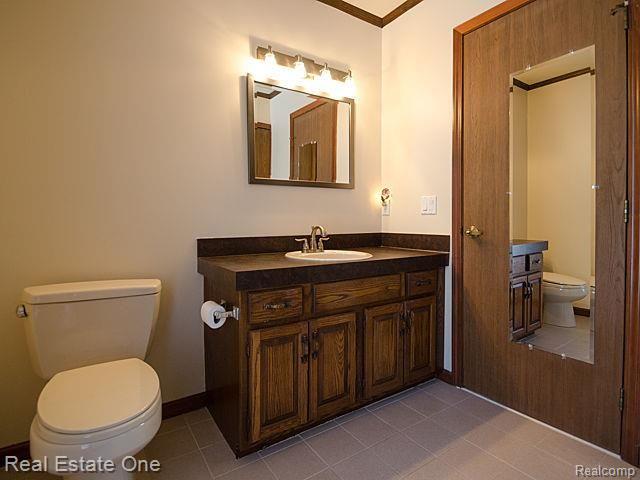7555 Rattalee Lake Road Clarkston, MI 48348 - Photo 23 of 41 Private, tiled master bath.