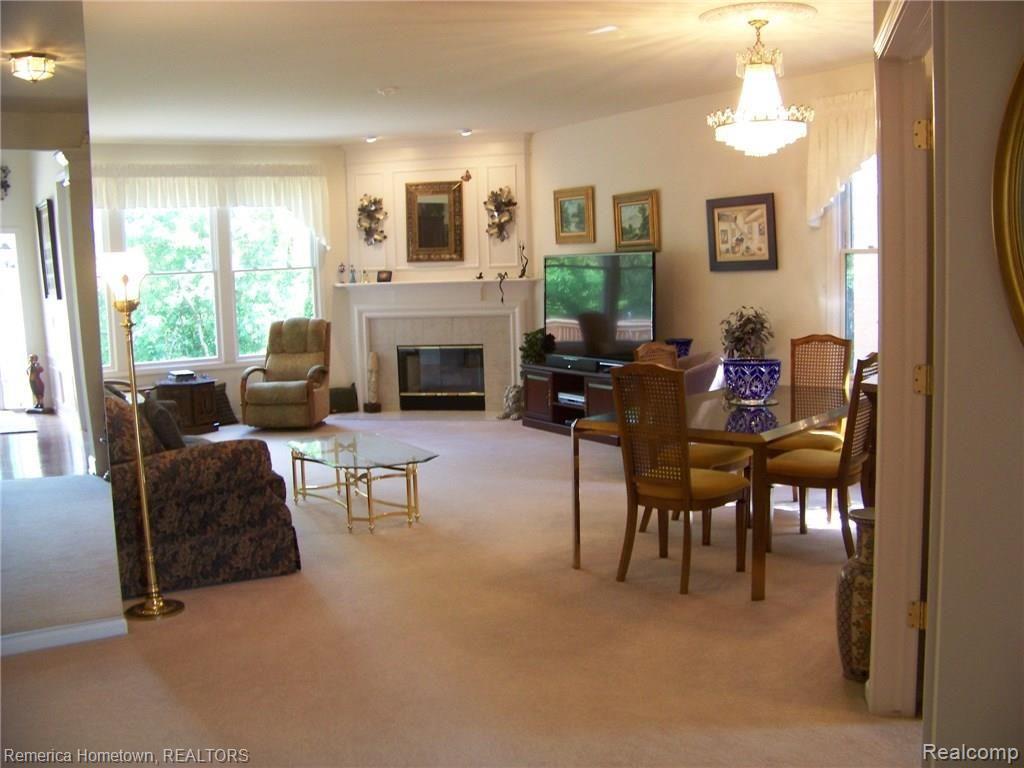 11184 Pinehurst Road Plymouth, MI 48170 - Photo 8 of 29 Living room-2.jpg