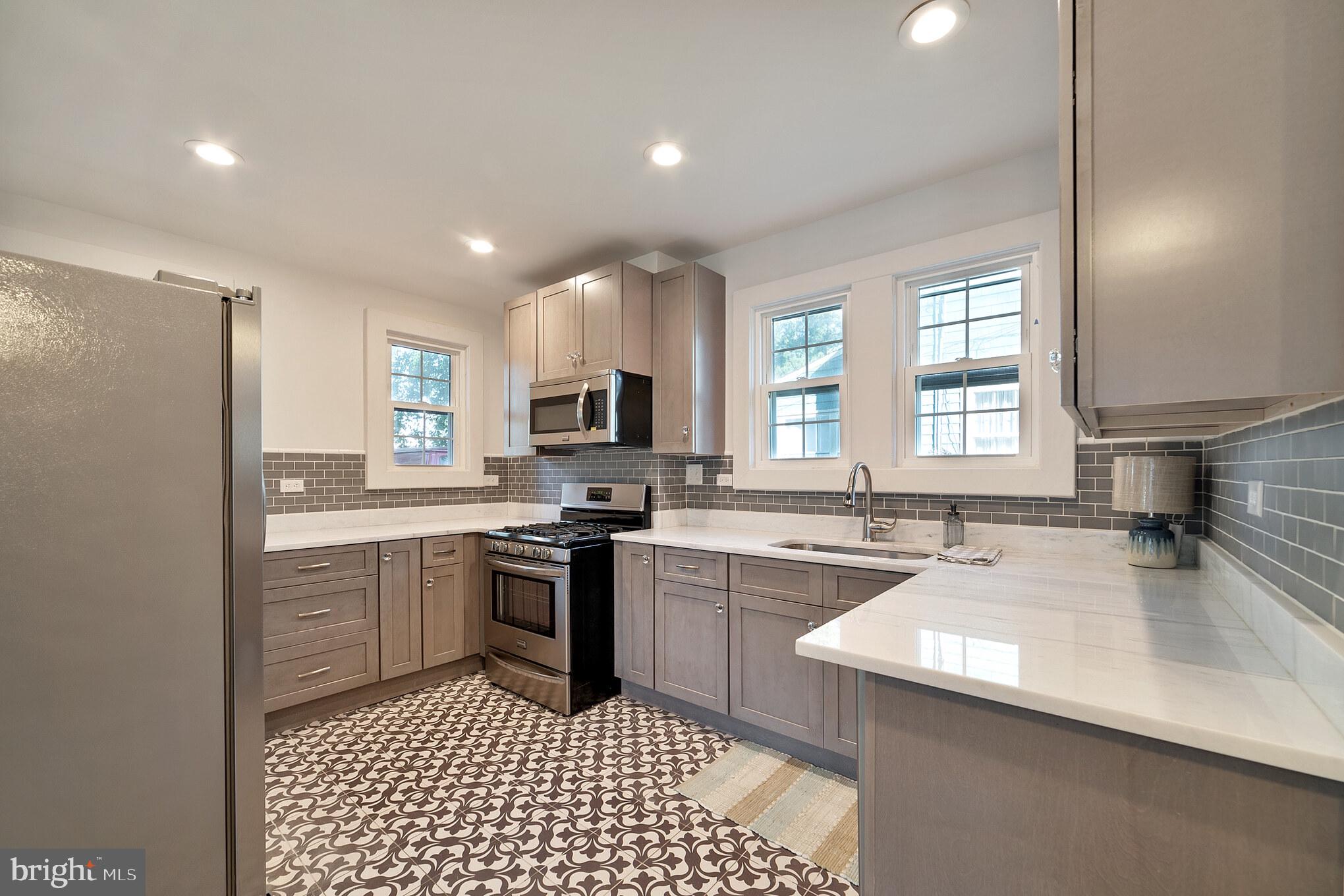 120 Homewood Road Linthicum Heights, MD 21090 - Photo 11 of 29