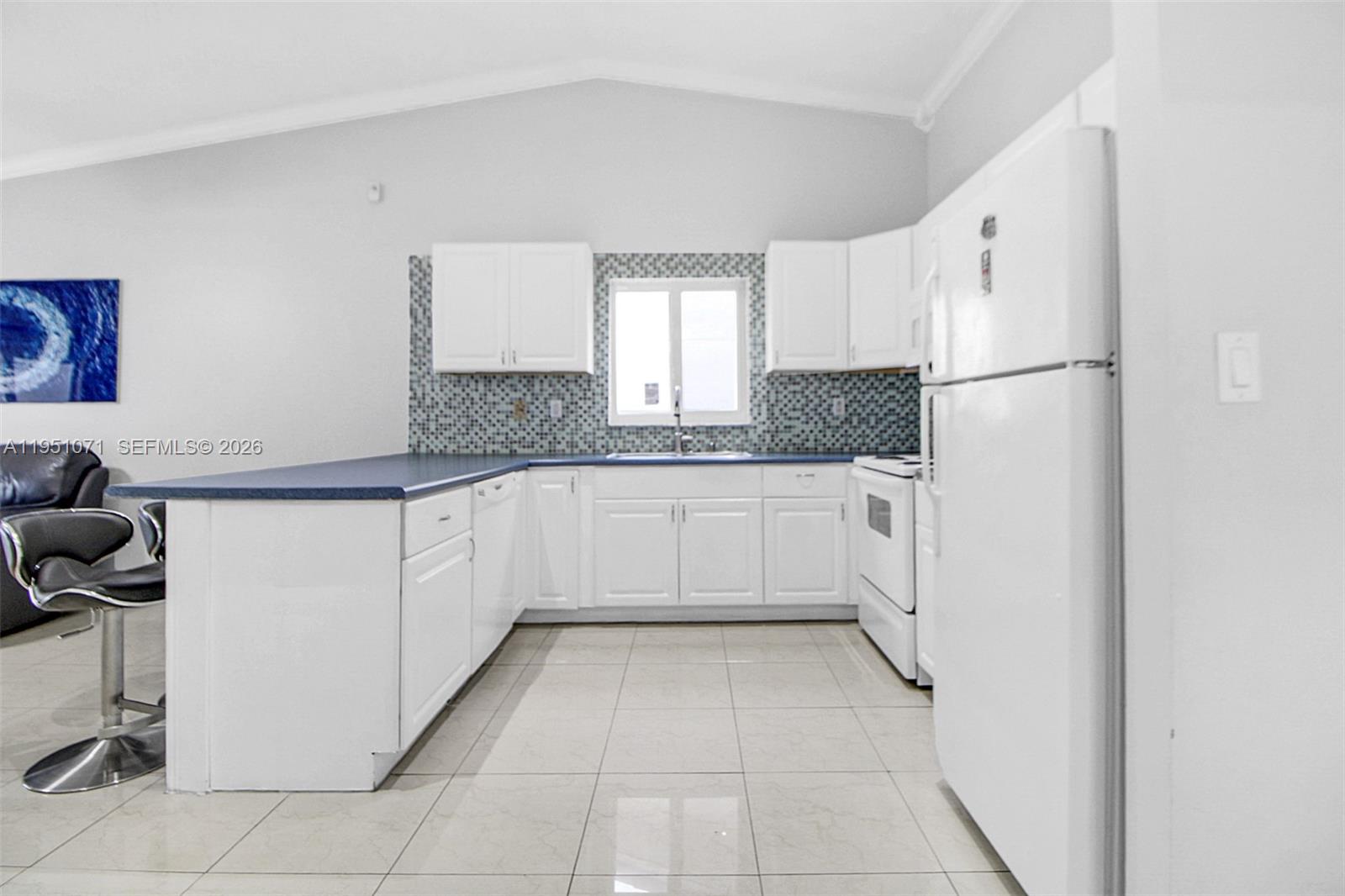 6301 Southwest 149th Court Miami, FL 33193 - Photo 15 of 37