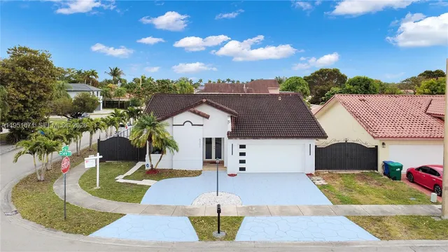 $699,000 | 6301 Southwest 149th Court, Miami, FL 33193