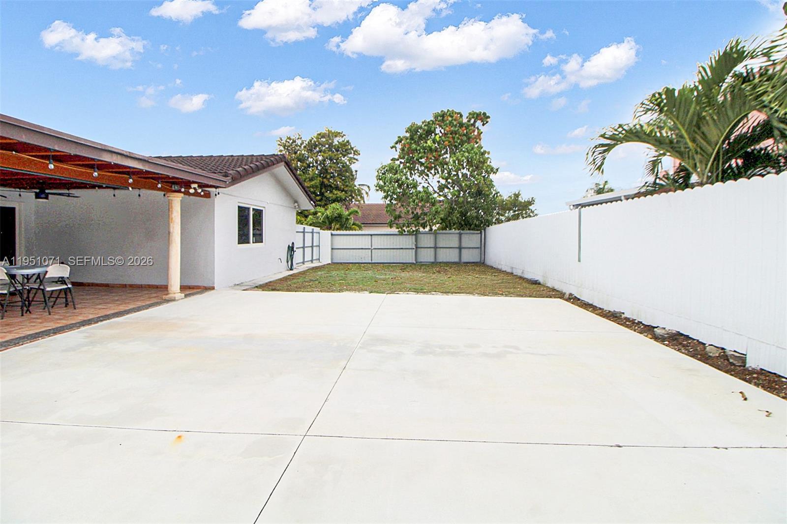 6301 Southwest 149th Court Miami, FL 33193 - Photo 31 of 37