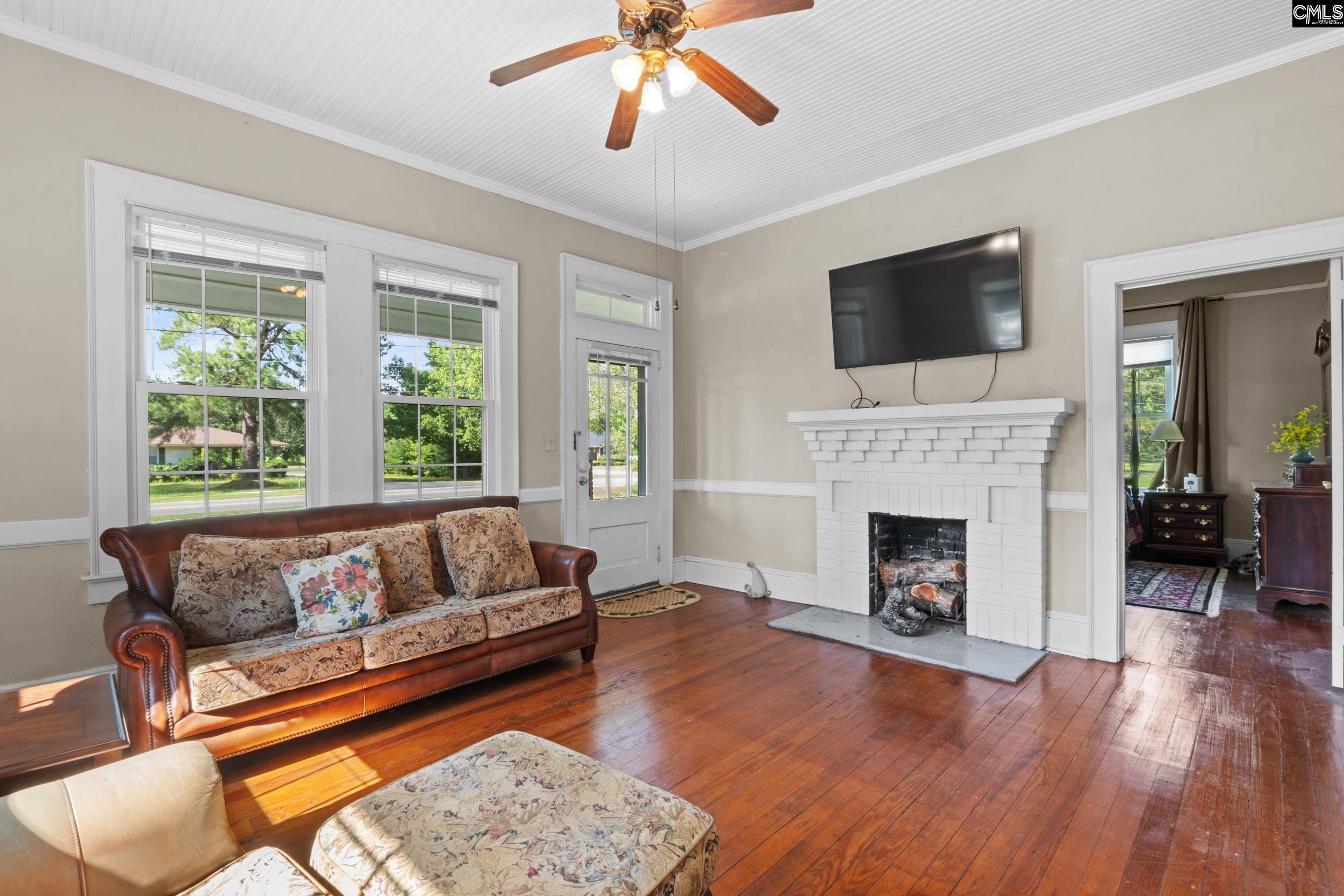 626 East Hampton Street Olanta, SC 29114 - Photo 8 of 31