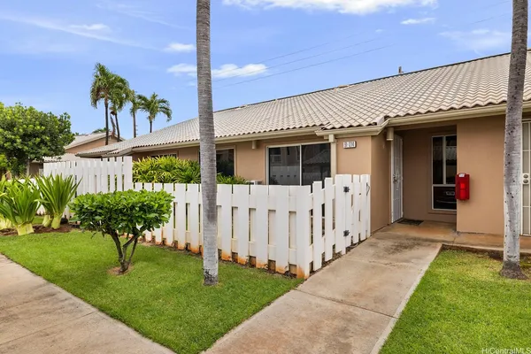 $380,000 | 91-1214 Kaneana Street, Unit 11F, Ewa Beach, HI 96706