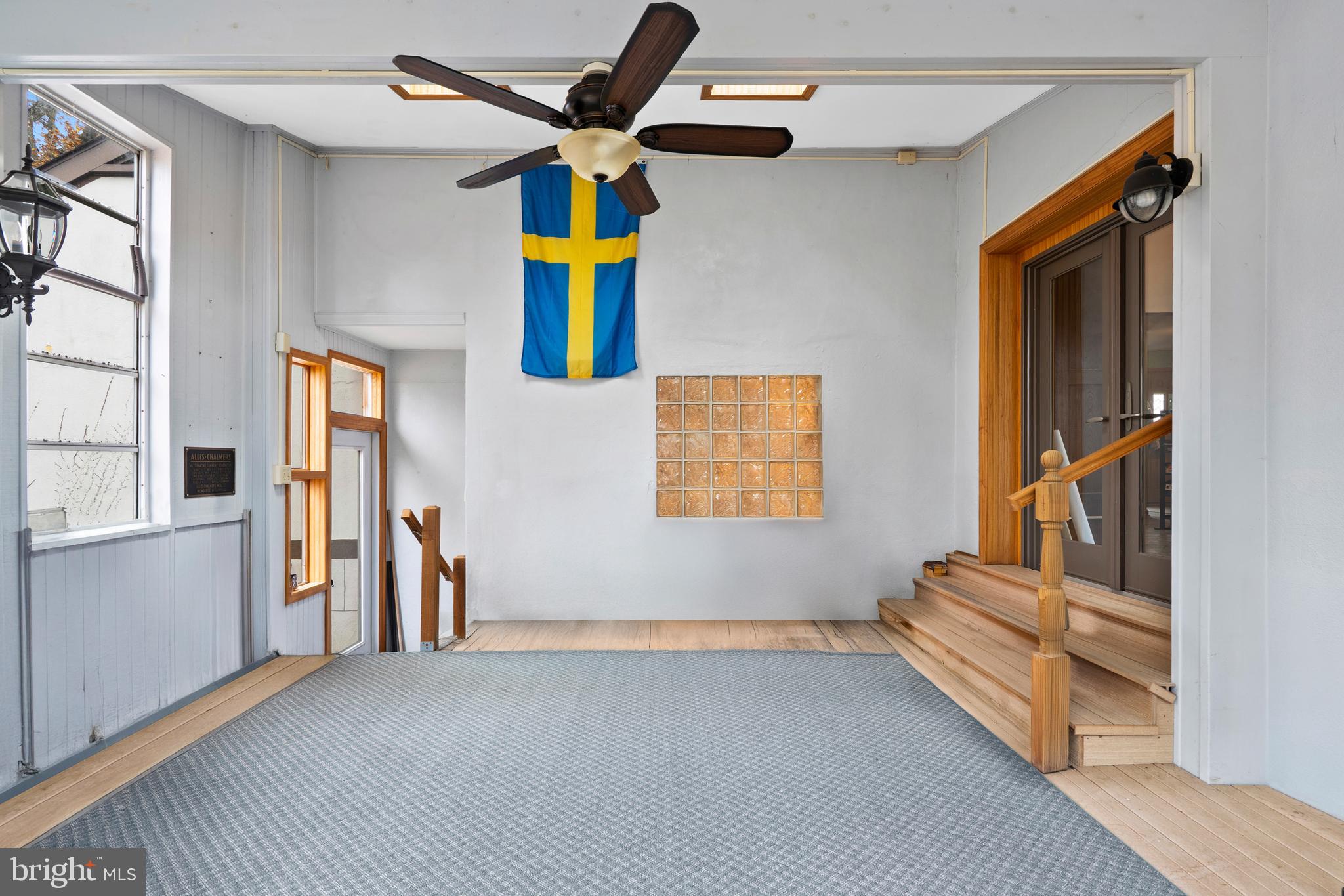 164 Trenton Road Langhorne, PA 19047 - Photo 35 of 51 a view of entryway and hall with wooden floor