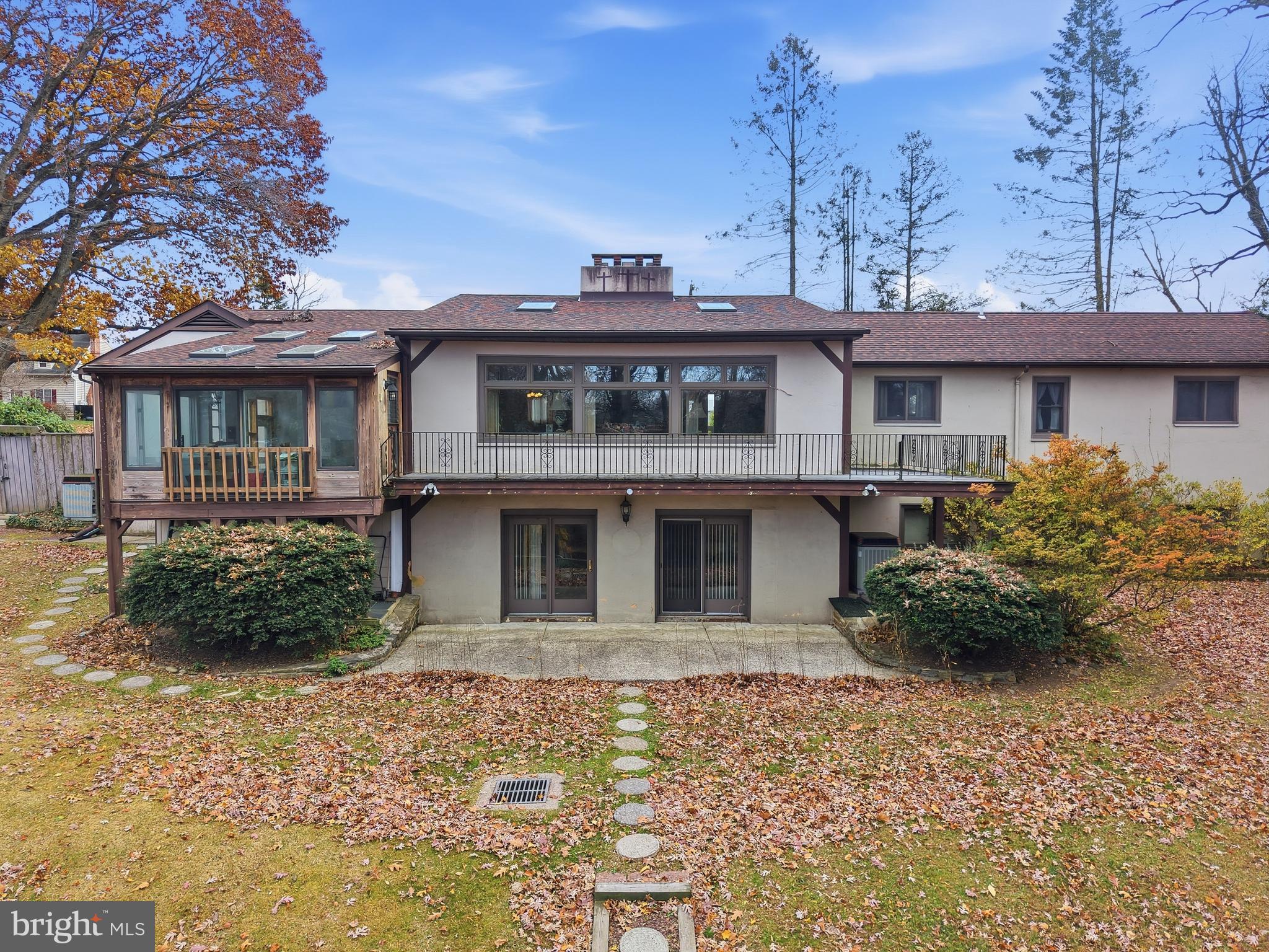 164 Trenton Road Langhorne, PA 19047 - Photo 51 of 51 a front view of a house with garden