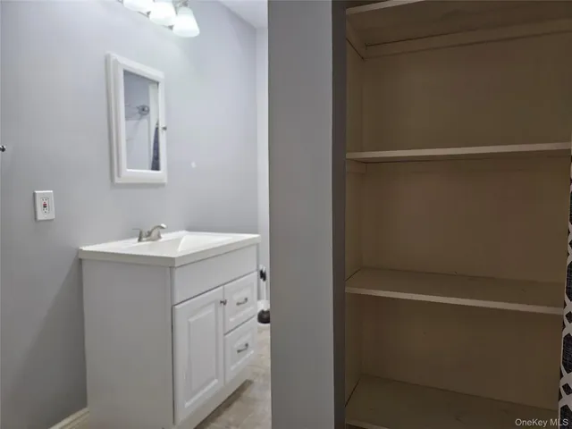 $1,500 | 3 Shadylawn Place, Unit 2, Montgomery, NY 12549