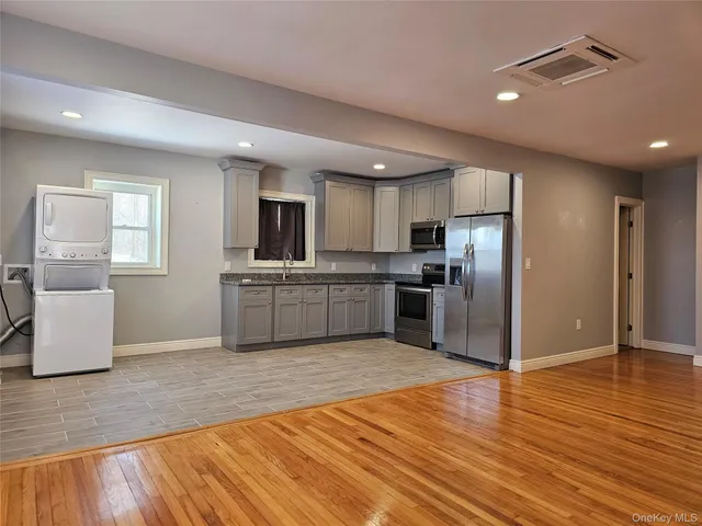 $1,500 | 3 Shadylawn Place, Unit 2, Montgomery, NY 12549