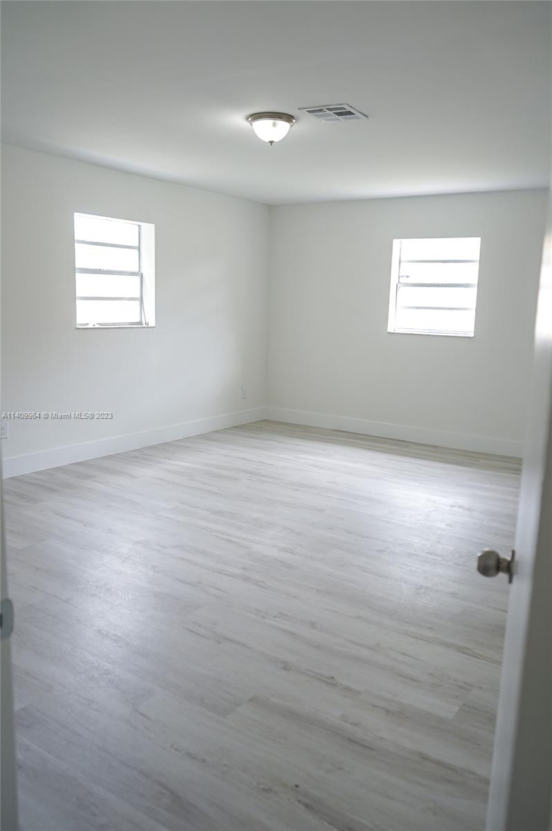 1473 West 35th Street Riviera Beach, FL 33404 - Photo 20 of 36 Gallery Image 20