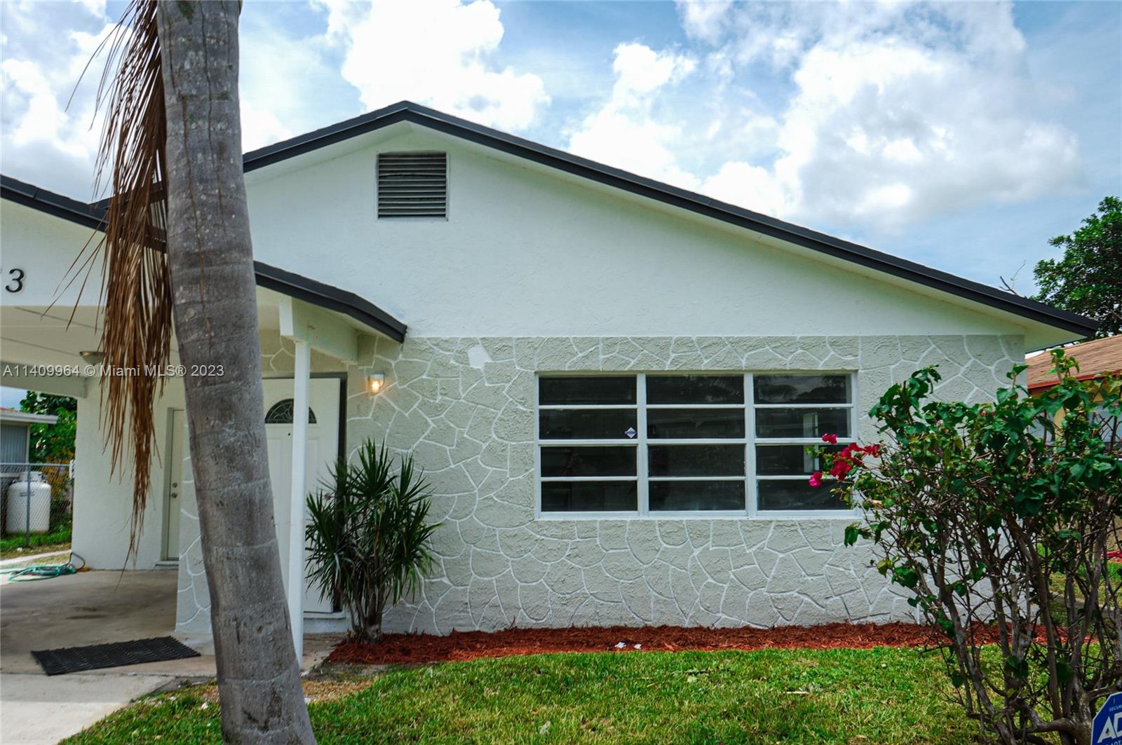 1473 West 35th Street Riviera Beach, FL 33404 - Photo 3 of 36 Gallery Image 3