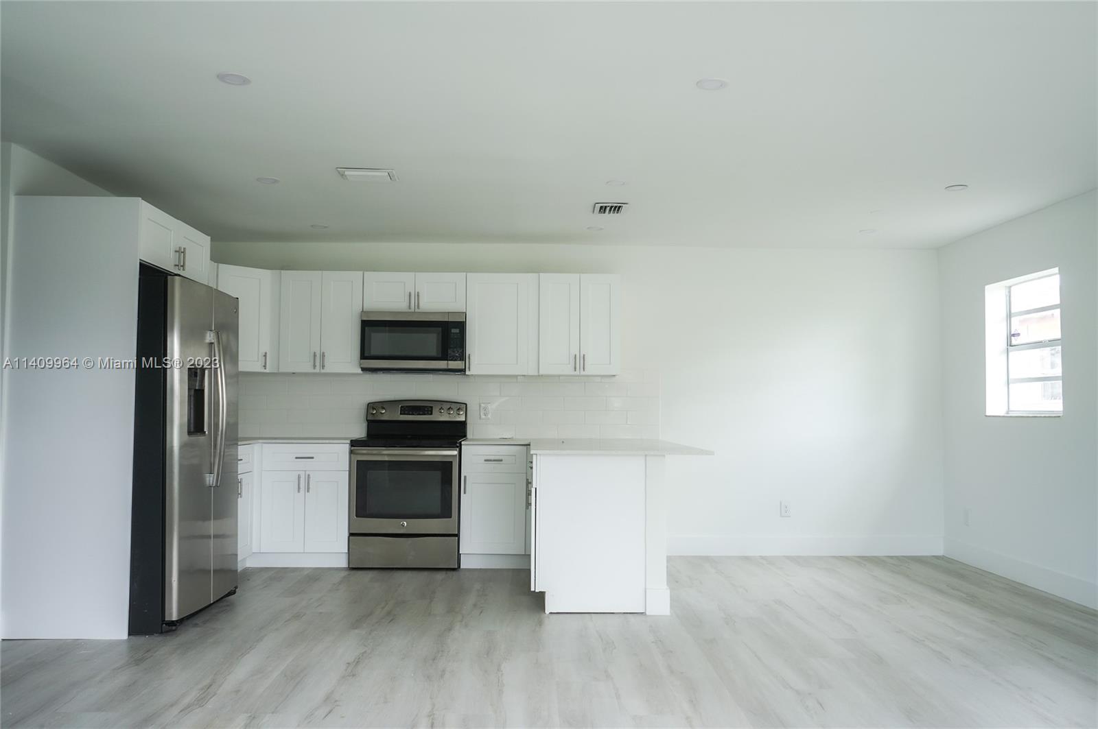 1473 West 35th Street Riviera Beach, FL 33404 - Photo 6 of 36 Gallery Image 6