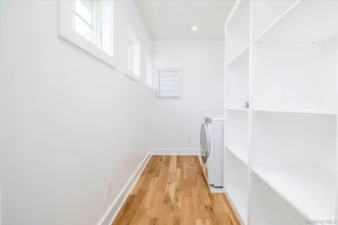 $1,799,000 | 480 Ackerly Pond Lane, Southold, NY 11971